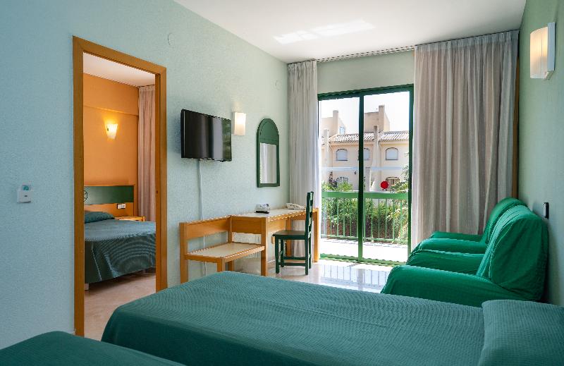 Четырехместный Номер Стандарт, ALEGRIA Hotel Pino Alto