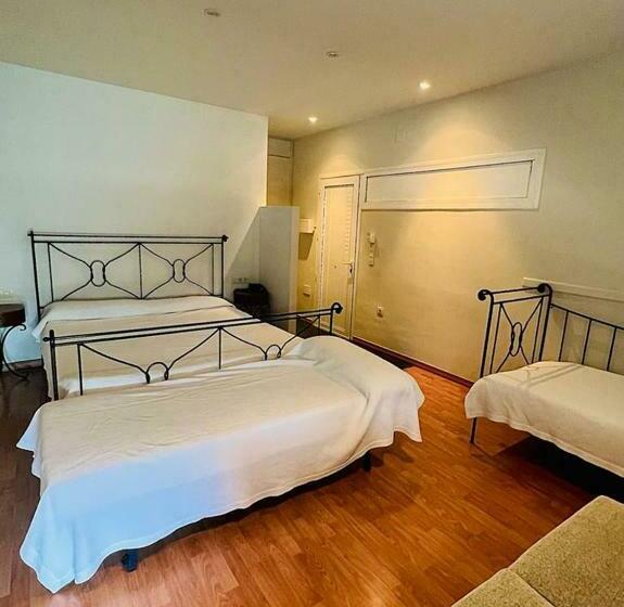 주니어 스위트, & Restaurant Figueres Parc