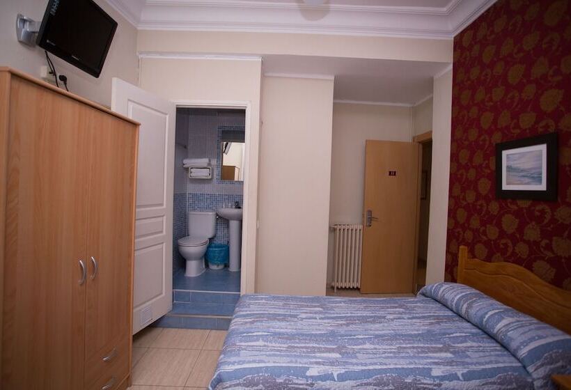 Camera Standard, Hostal Navarra