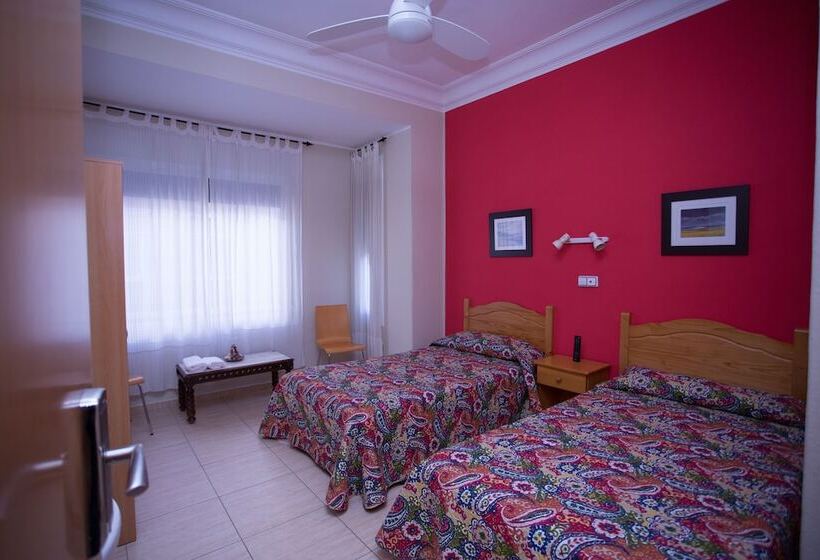 Camera Standard Bagno Condiviso, Hostal Navarra