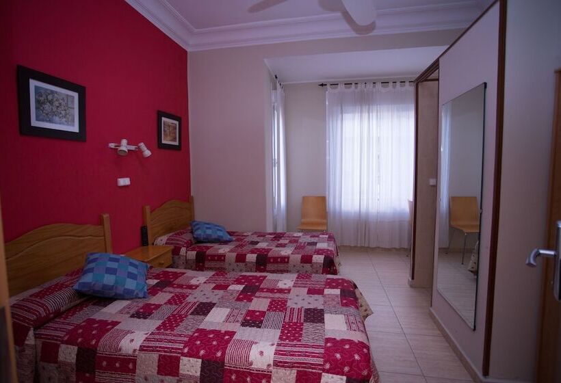 Standard-huone Jaettu Kylpyhuone, Hostal Navarra