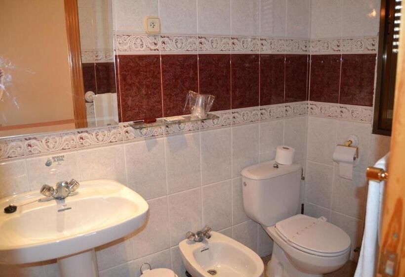 Номер Стандарт, Hostal Los Claveles