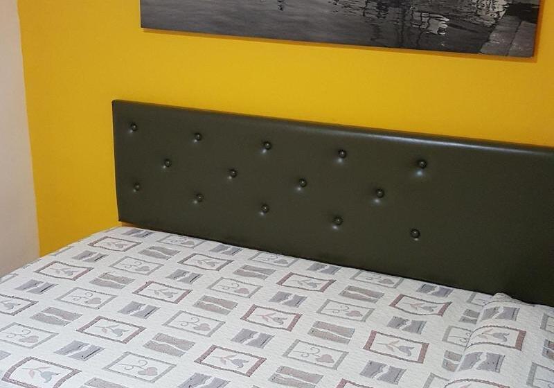 Номер Стандарт Индивидуальный, Hostal Residencia Catalina