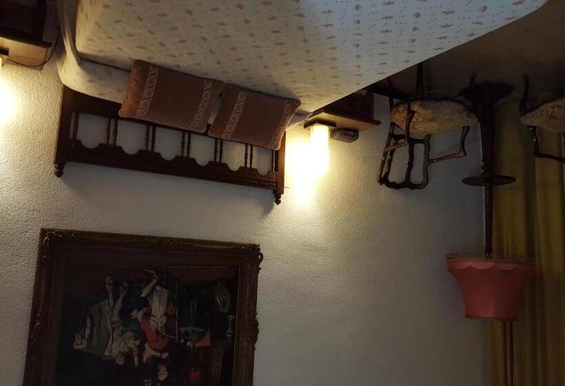 Номер Deluxe, Hostal Residencia Catalina