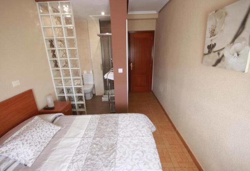 Номер Стандарт Индивидуальный, Hostal Sanpatiel