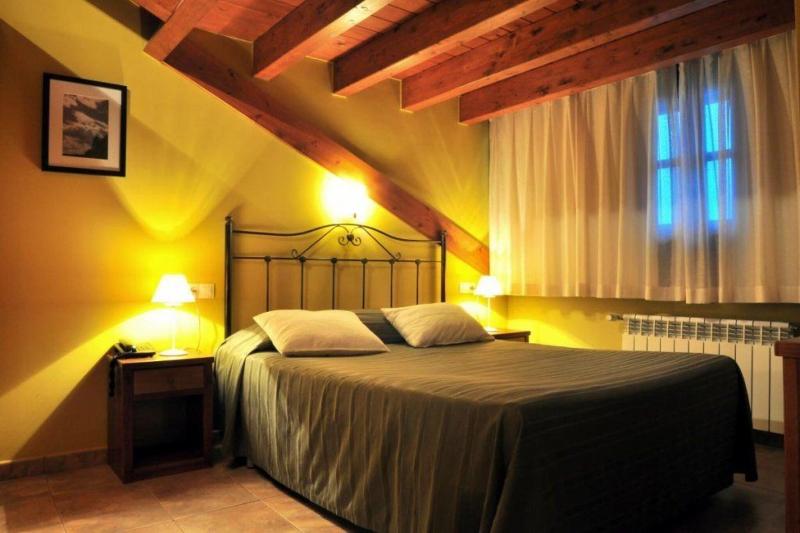 スーペリアトリプルルーム, Hostal Europa