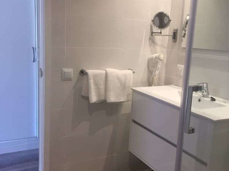 Трехместный Номер Классика, Hostal Jakiton