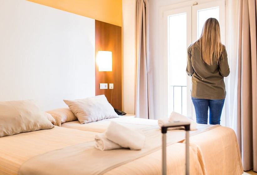 Номер Стандарт, Sagitario Hostal Ciutadella