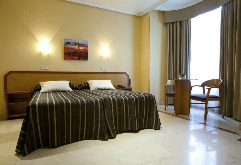 Habitación Estándar, Mediodia