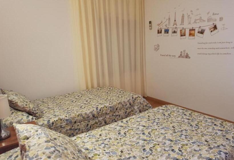 スタンダードルーム, Hostal Mary  Only Adults 21 And Up