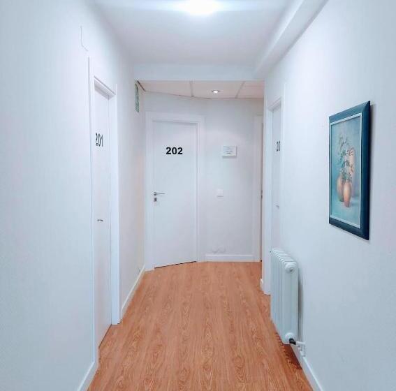 베이직 3인 룸, Hostal Alto Páramo