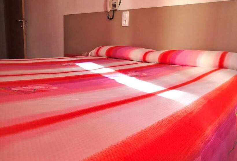 Номер Стандарт, Hostal Palafox