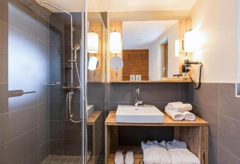 Номер Deluxe, Alpenhotel Tirolerhof