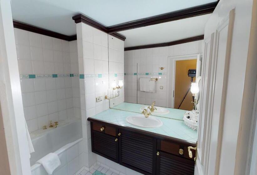 Номер Стандарт с Балконом, Wellnesshotel ...liebes Rot Flüh