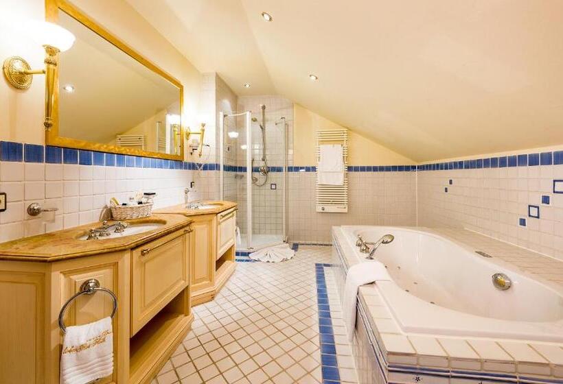 Люкс Повышенной Комфортности, Wellnesshotel ...liebes Rot Flüh