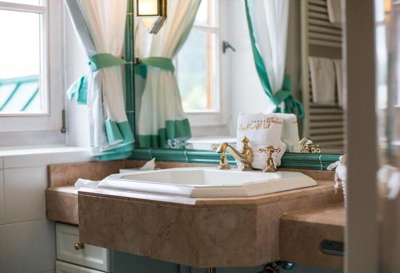 Люкс Повышенной Комфортности, Wellnesshotel ...liebes Rot Flüh
