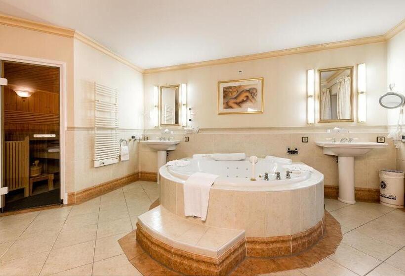 Люкс Superior, Wellnesshotel ...liebes Rot Flüh