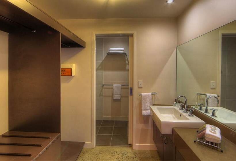 Номер Стандарт, Sovereign Resort