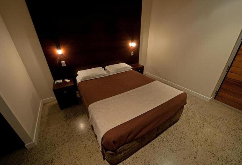 Апартаменты 2 Спальни, Sovereign Resort