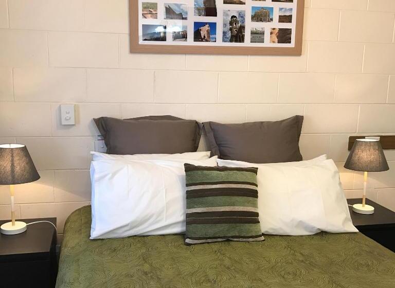 Номер Economy, The Lodge Outback Motel