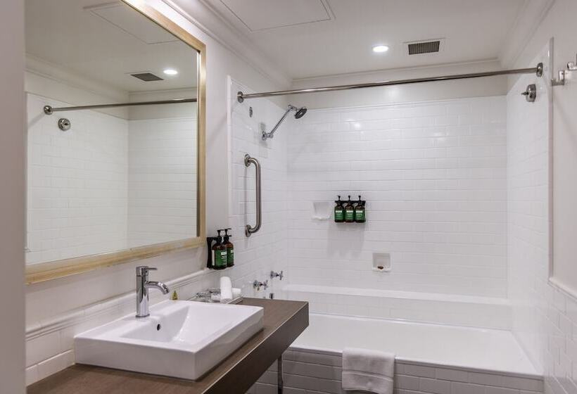 ダブルベッドスタンダードルーム, Crowne Plaza Terrigal Pacific, An Ihg
