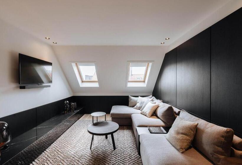 Президентский Люкс, Cosmopolite Hotel Nieuwpoort Bad