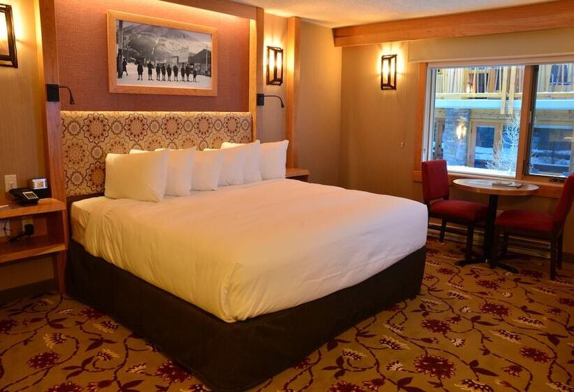 带大床的高级房间, Banff Ptarmigan Inn