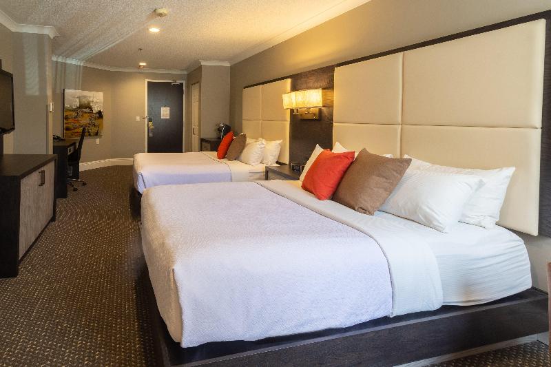 Номер Стандартный Кровать Куин, Crowne Plaza Fredericton Lord Beaverbrook, An Ihg