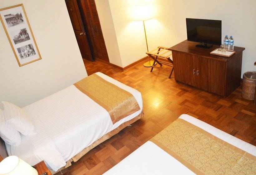 اتاق سوپریور, Inya Lake Hotel Yangon
