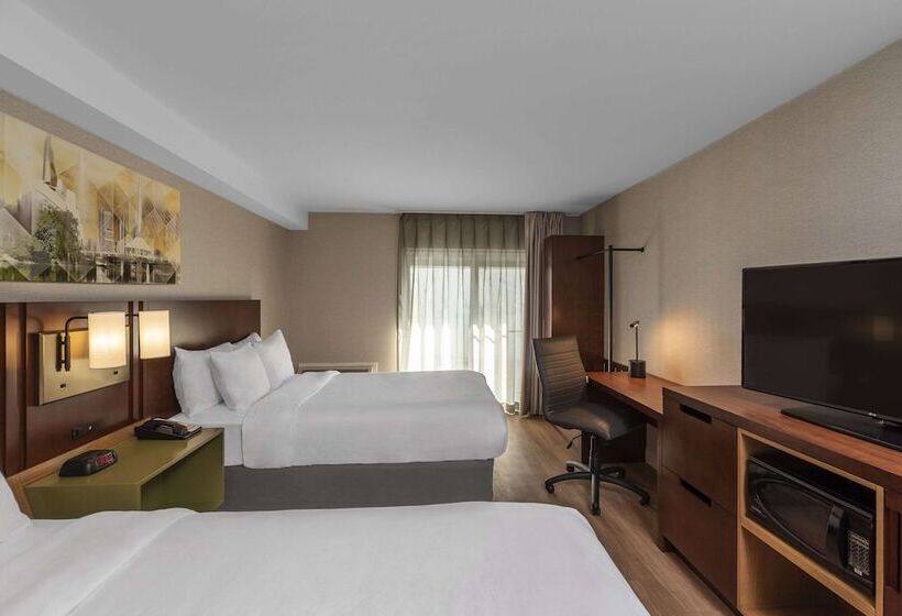 Номер Стандарт 2 Двуспальные Кровати, Comfort Inn