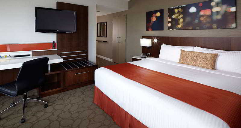 キングサイズベッドのスタンダードルーム, Delta Hotels By Marriott Montreal