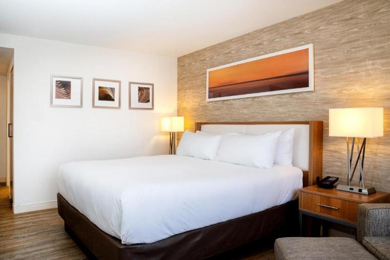 Номер Стандарт Адаптированный для Инвалидов, Doubletree By Hilton Kitchener