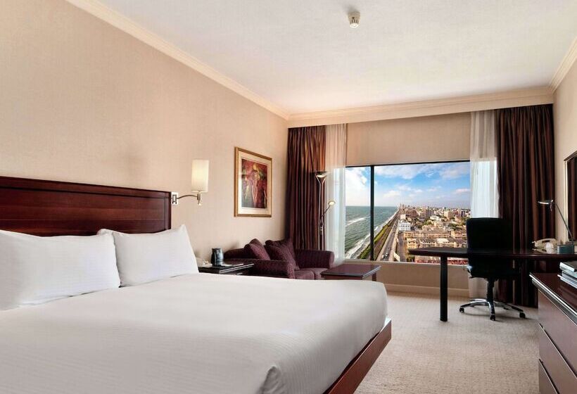 Номер Deluxe Кровать Кинг, Hilton Colombo