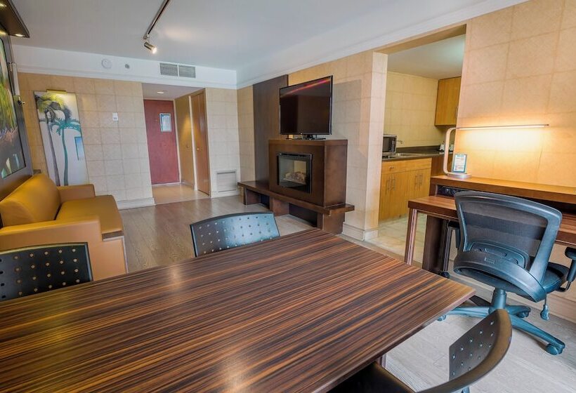 Номер Superior, Lhotelquébec
