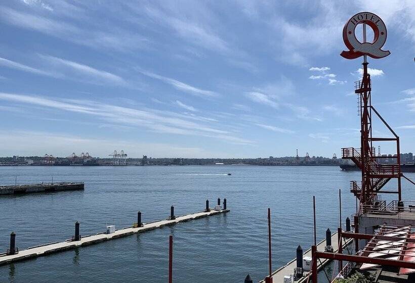 اتاق لوکس, The Lonsdale Quay