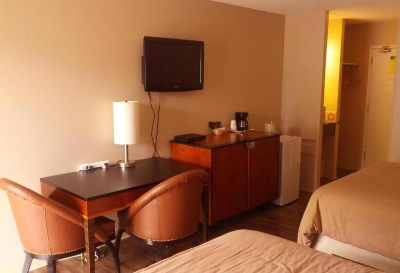 Standart Oda, Travelodge By Wyndham Swift Current