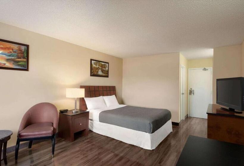 スタンダードルーム, Travelodge By Wyndham Swift Current