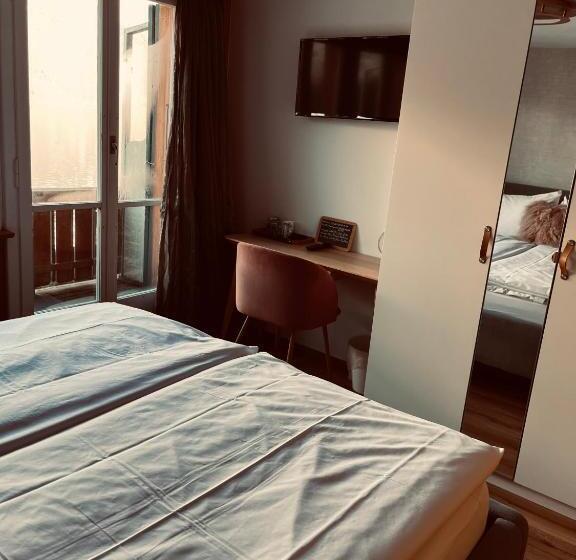 Номер Superior, Boutique Hotel Bellevue B&b Am Brienzersee Iseltwald Interlaken