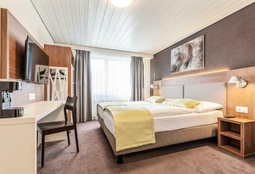 Номер Стандарт, Campanile Martigny