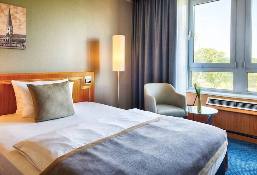 Номер Superior, Leonardo Hotel Köln Bonn Airport