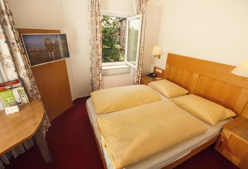 Номер Стандарт, Rebgarten Hotel Adler