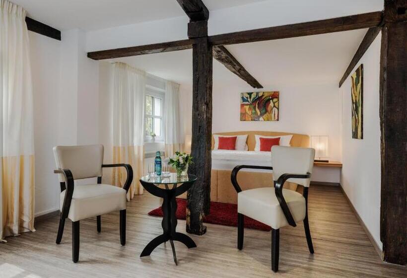 Полулюкс, Romantik Hotel Neuhaus