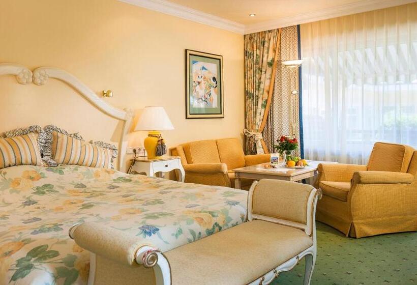 Comfort room with balcony, Relais & Châteaux Hotel Schwarzmatt