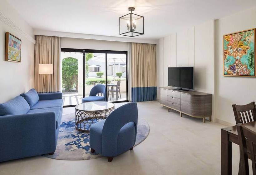 Номер Стандарт, Radisson Blu Hotel & Resort, Al Ain