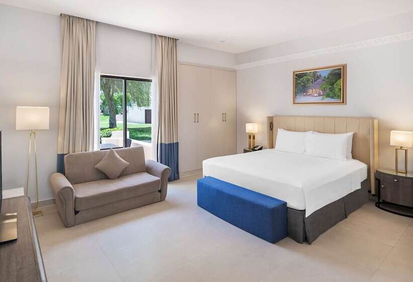 Студио Стандарт Вид на Сад, Radisson Blu Hotel & Resort, Al Ain
