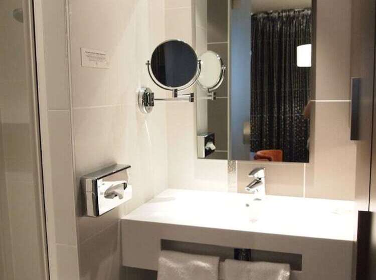 스탠다드 룸, Logis Hôtel Au Cerf d'Or
