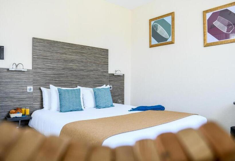 Номер Комфорт Вид на Море, Logis Hotel De France