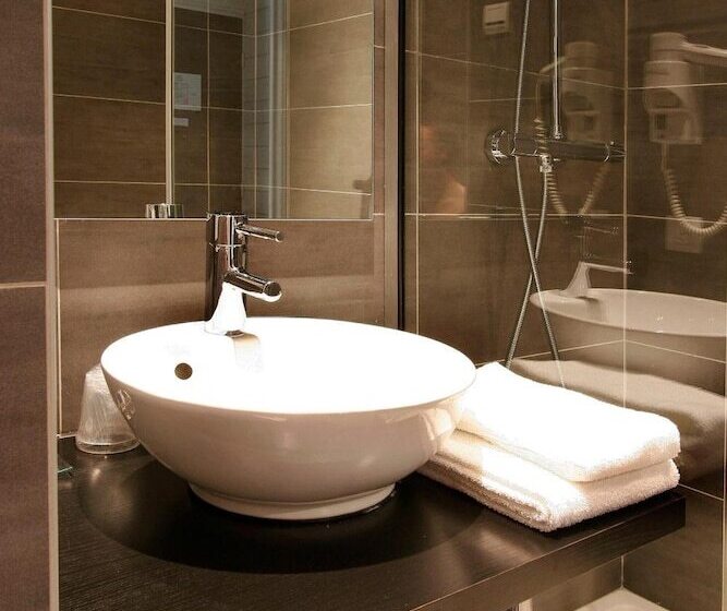 Номер Стандарт Трехместный, Hôtel Arcanse By Inwood Hotels