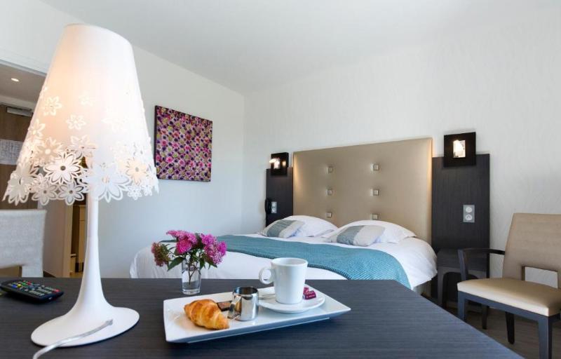 Номер Стандарт Вид на Сад, Logis Hotel Restaurant Spa Beau Site