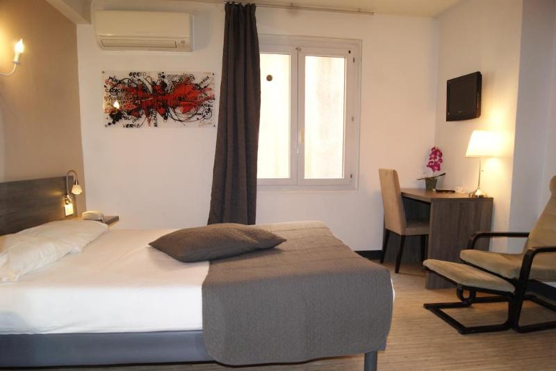 Номер Стандарт, The Originals Boutique, Hôtel Danieli, Avignon
